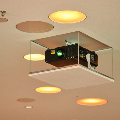 Mesol-Beamer-Videotechnik