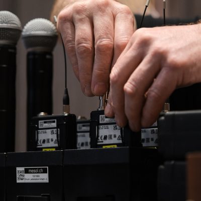 Mesol-technische-Infrastruktur-Mikrofon-Tontechnik-Software-Hardware